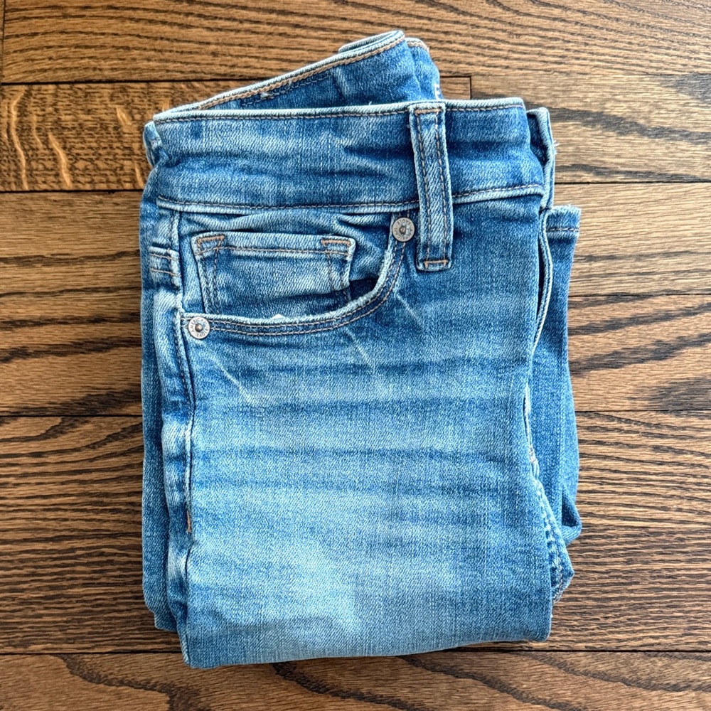 American Eagle Outfitters Light Blue Skinny Kick Jeans